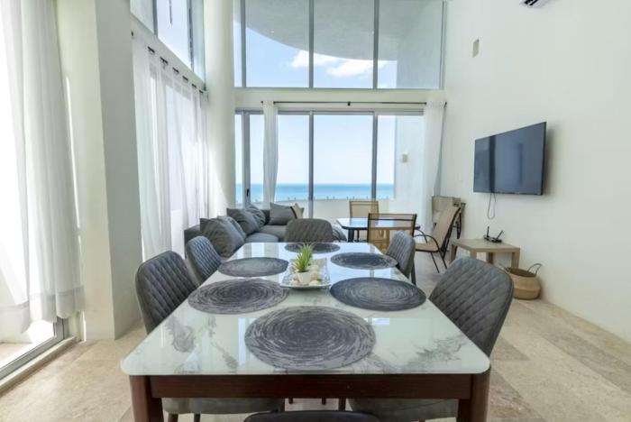 Oceanfront Condo with Pool and Views Telchac | Depto B52
