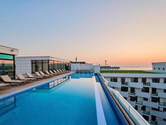 Heaven Infinity Sunset Pool & SPA