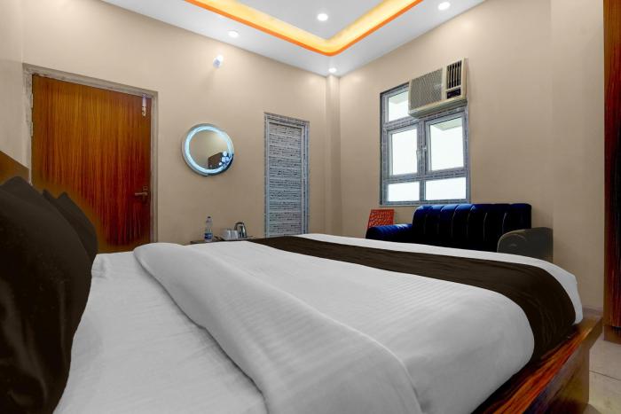 Hotel O Shree Radha Krishna