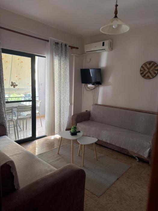 Trinity Beach Apartment