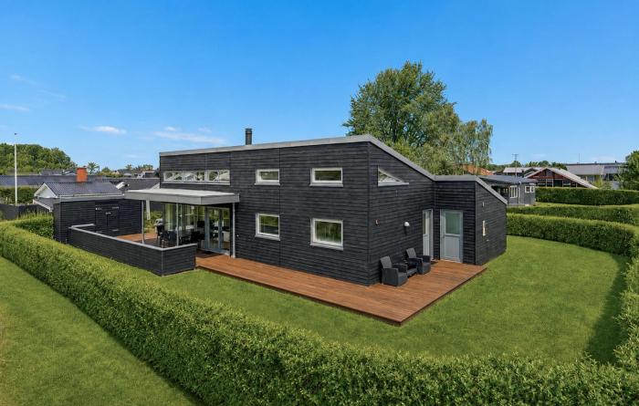 Three-Bedroom Holiday Home In Juelsminde