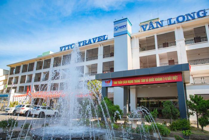 Khách sạn Vân Long