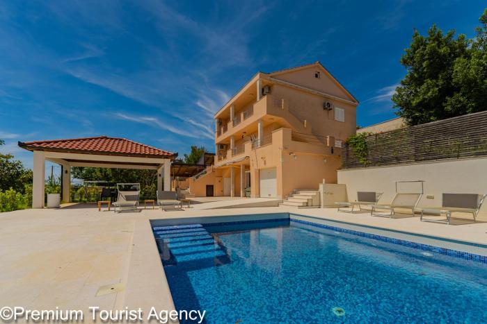 Villa Orange Summer with private pool