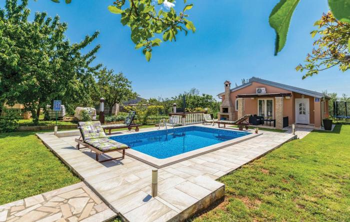 Stunning Home In Pula With Private Swimming Pool, Can Be Inside Or Outside