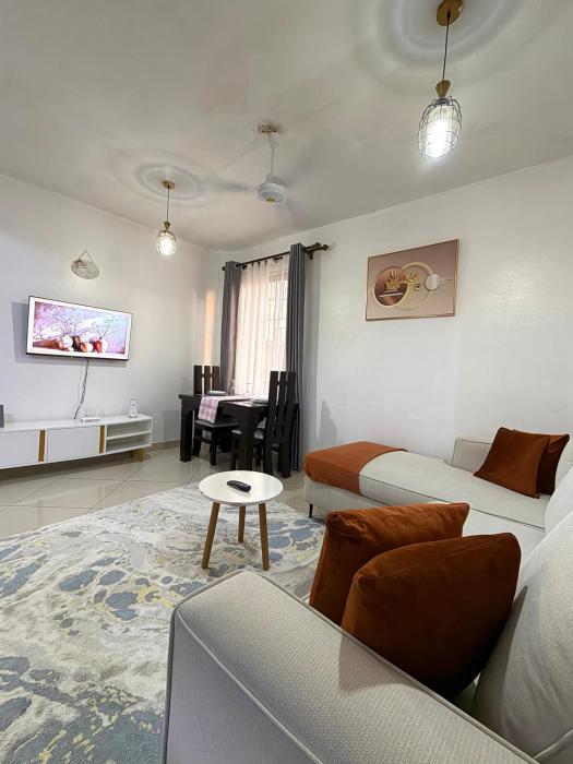 Nyali 1 BR with AC, Links Rd behind Quickmart