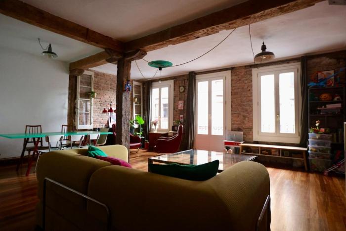 Spacious apartment with 4 beds near Casco Viejo