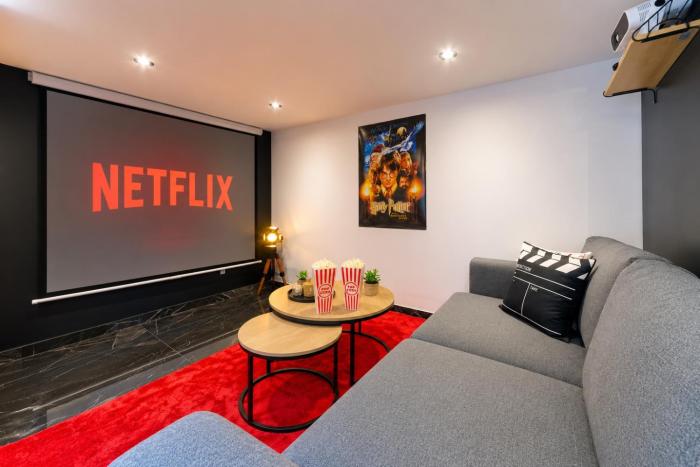 Salle de Cinéma privée au centre ville de Tarbes 4pers