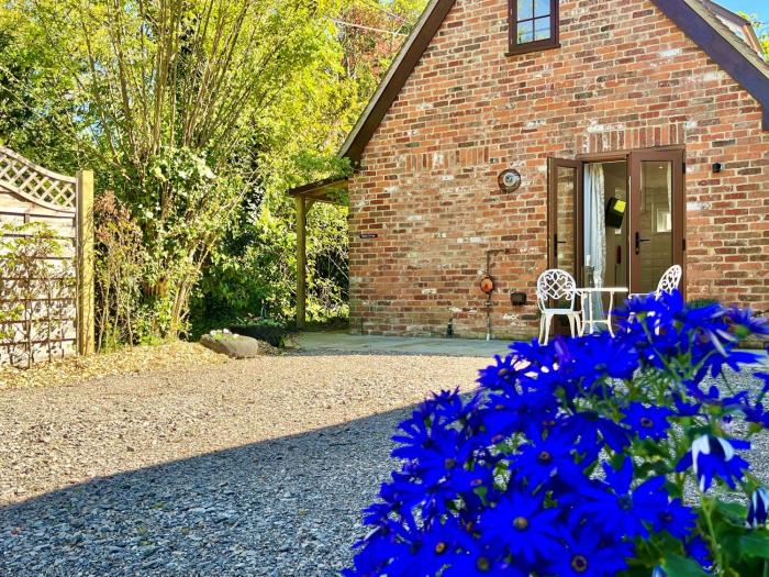 Tadpole Cottage by inspirestays-com