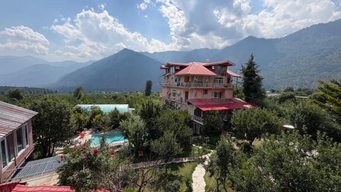 Countryside Himalayan Resort