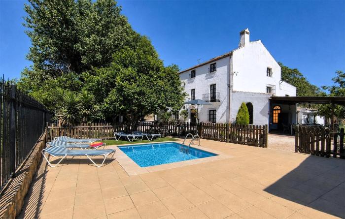 Stunning Home In Alcala La Real
