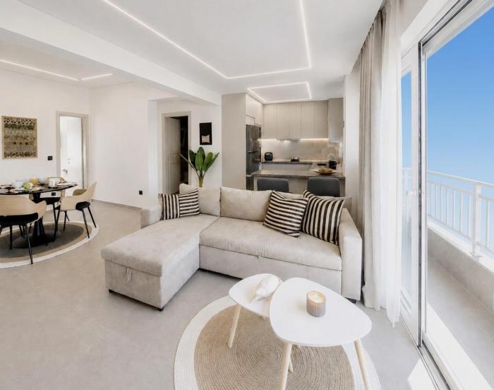 Alley Marina Suite - Newly Renovated Home near Marina, Old Town, Sea