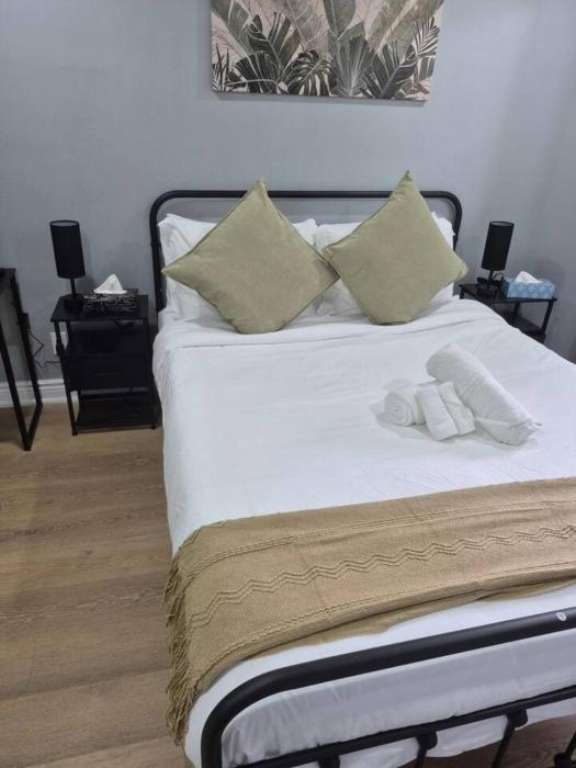 Private 1 BR Apt Wi-Fi Parking NearAmenities