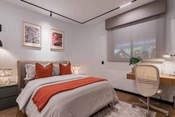 Spacious Group Getaway with Private Terrace and Grill