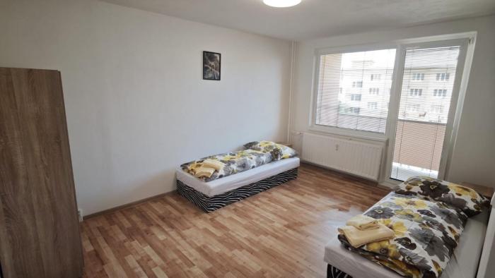 Apartmán pro 4 osoby, Chomutov CH1