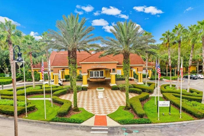 Serene 3BR Encantada Retreat with Private Pool Near Disney
