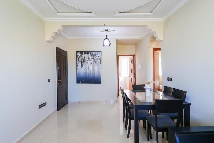 Résidence Élégante avec Piscine et 3 Chambre