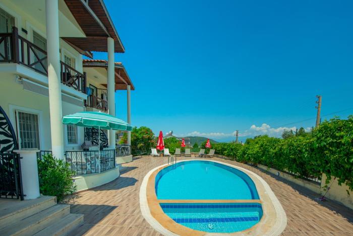 HENNA VILLA