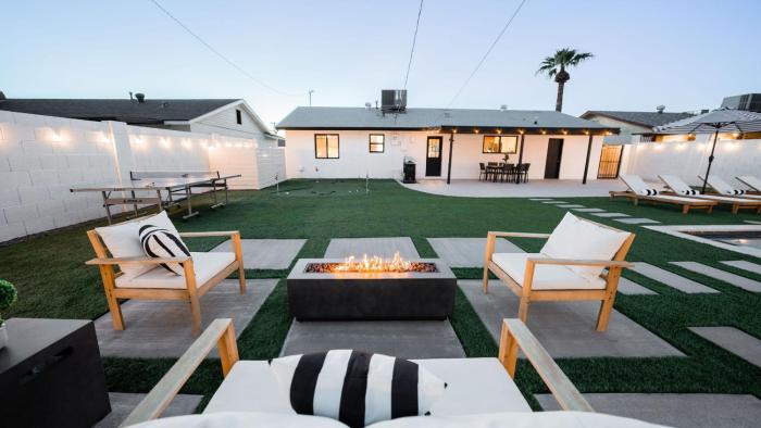 Sun Social by AvantStay