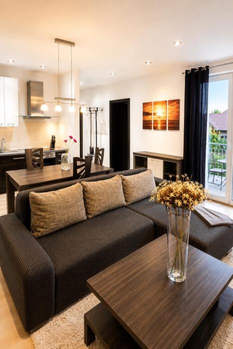 APARTMENT TOPOLOVA with FREE PRIVATE PARKING