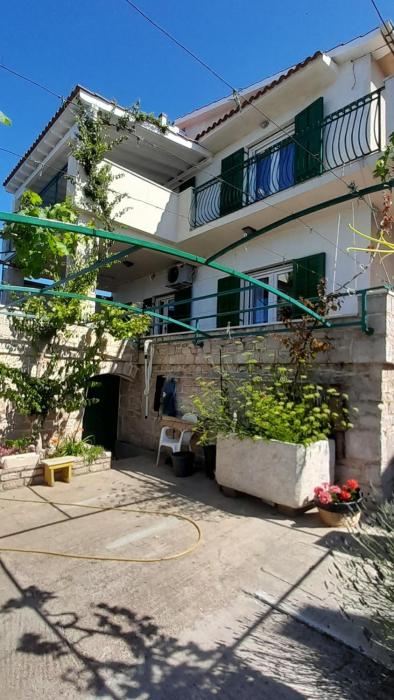 Apartments by the sea Sepurine - Prvic - 24618
