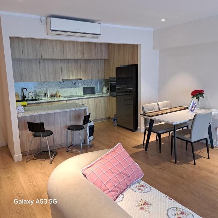 2-Room Apartment im Ambassador Residence