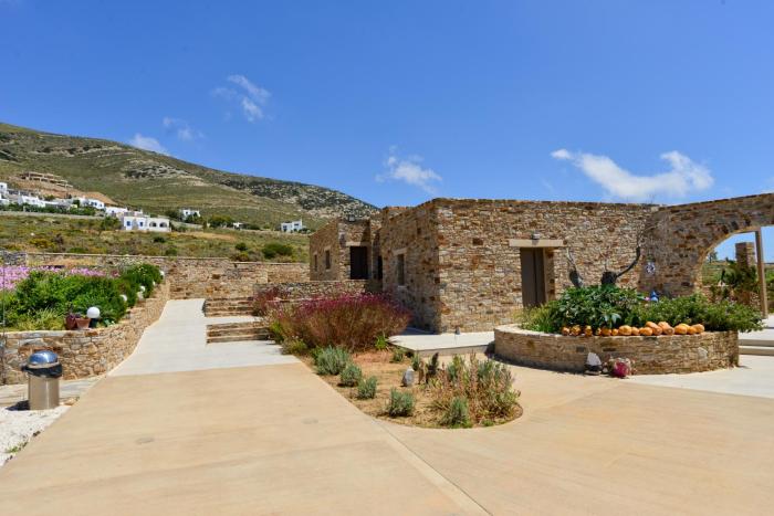 Naxos near Kastraki beach apartment with parking 1