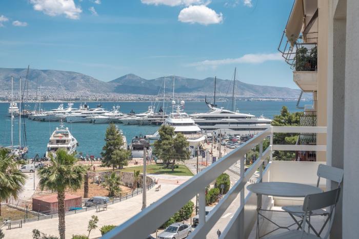 Promenade Piraeus- Seafront Balcony