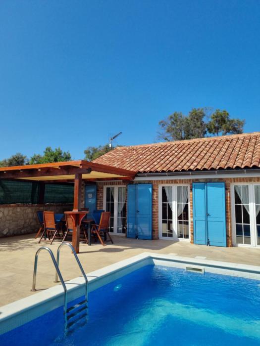 Vila s bazenom Mavrinac