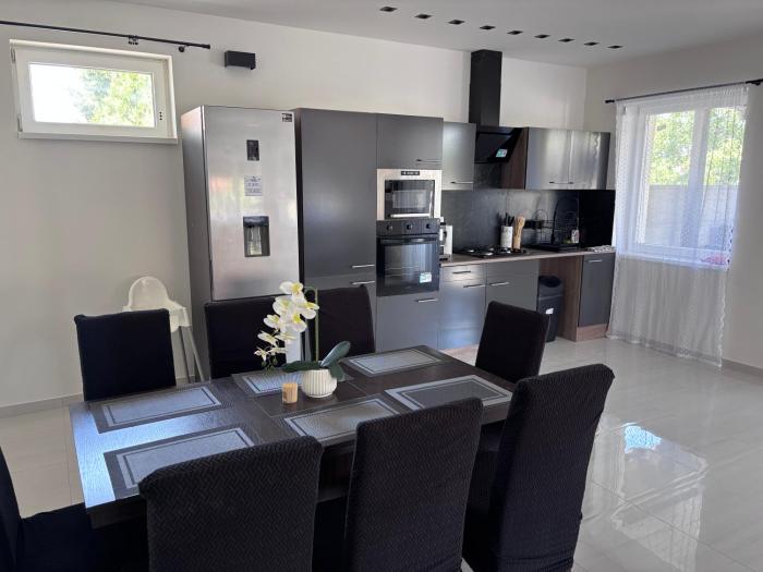 Nancy apartment Győr mellett