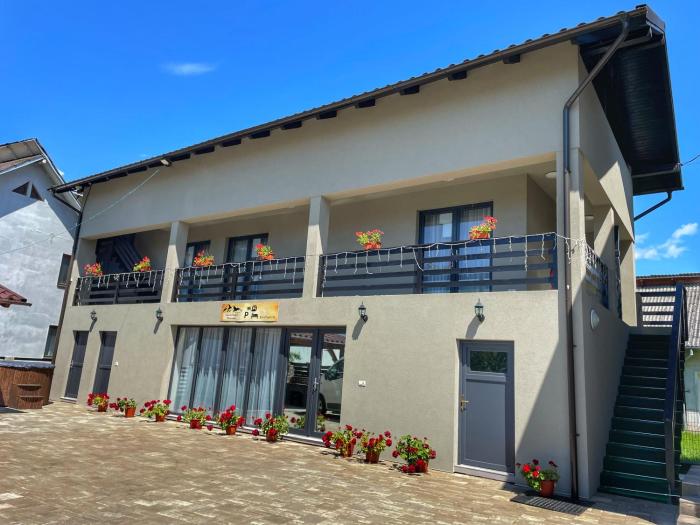 Casa la Poalele Pietrosului