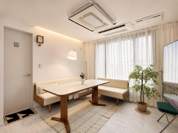 Newly opened, free parking, elevator, hotel bedding, 50-inch TV, Netflix, Yeonsinnae station Lines 3,6,GTX-A