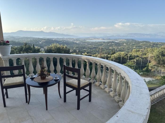 Stunning Panoramic Views - 2BR - Newly Refurbished - CorfuViewVilla