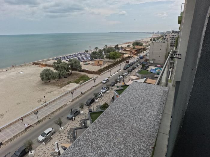Mamaia Dream1 by CB SeaFront in Spa & Pools Resort