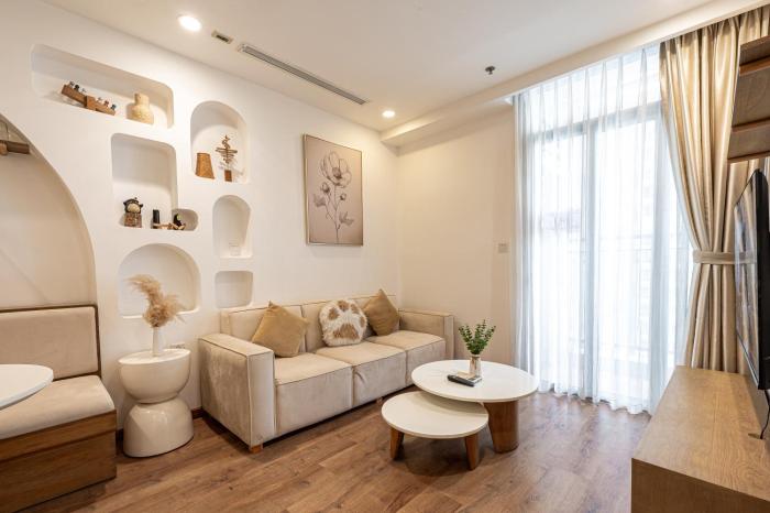 Landmark Central Park Apartment - City Skyline View