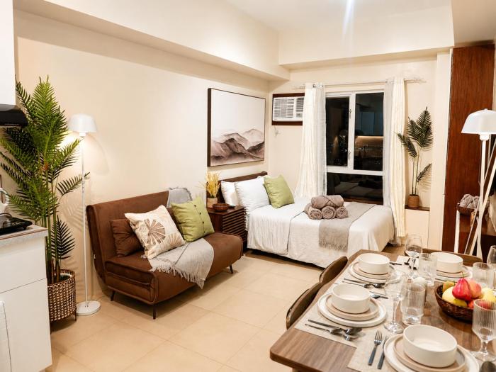 Cozy 29F Avida Riala IT Park Sea & City View