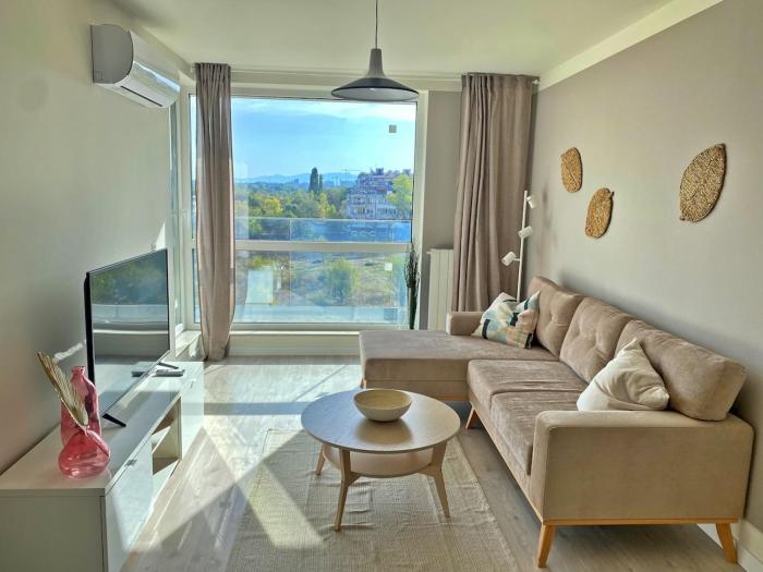 Arcadia Finest 1BR by BulgarianHomes