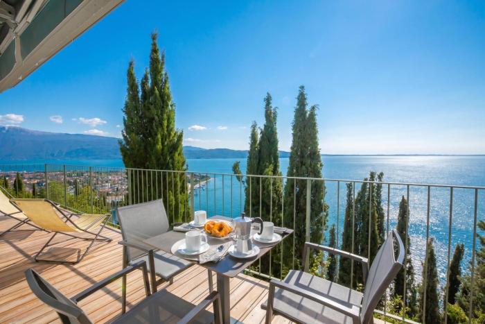 Rustichel Fantastic Lake View - Happy Rentals