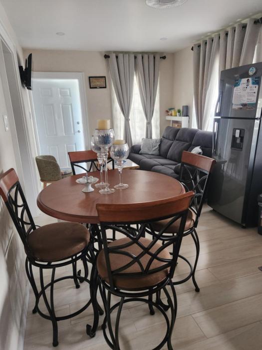 Jadens Guest House
