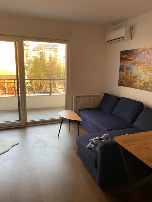 New flat 5 minute walk to Vračar