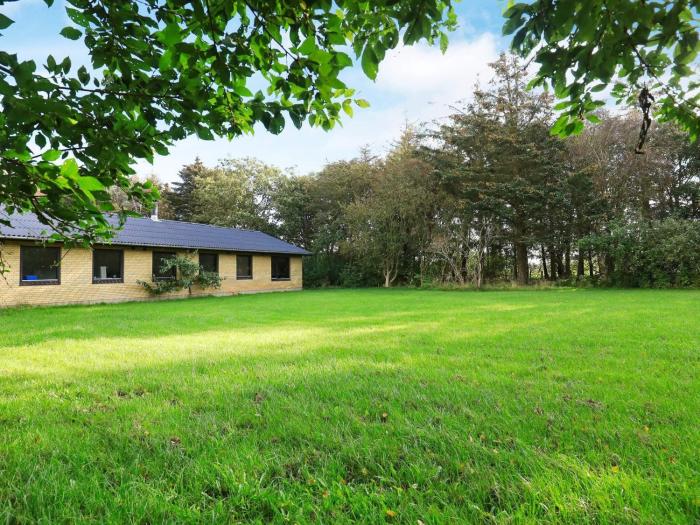 Retreat with Billiards and Hot Tub