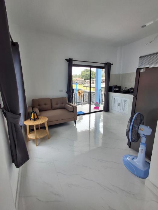 Smart TV, 5 min to Beaches, Yoga, Shops, King Bed, Cotton Sheets