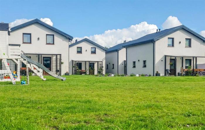 2 Bedroom Beautiful Home In Mrzezyno