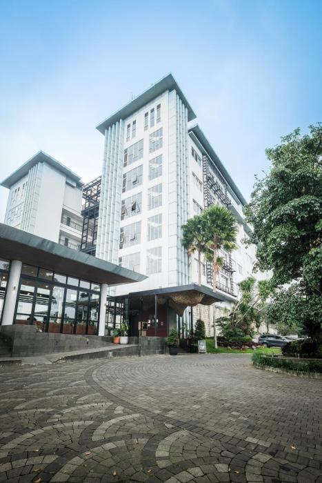 Clove Hotel Bandung