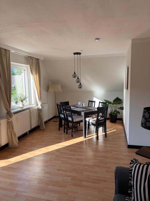 3-Zimmer-FeWo im 1-OG in ruhiger Lage - Natur & See