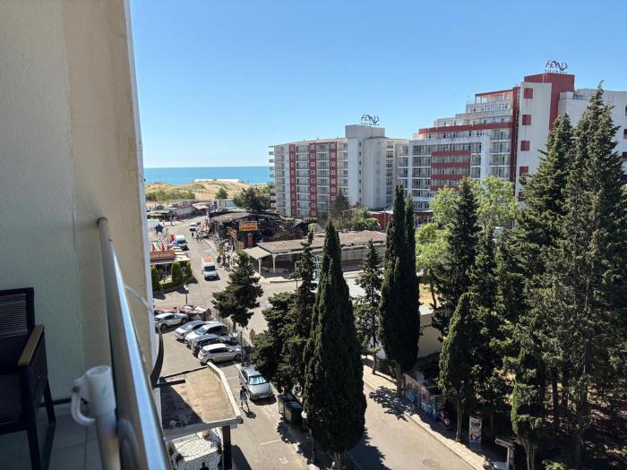 Miramar Palace 612