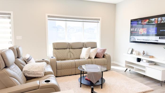 Vacation rental home -1min to highway