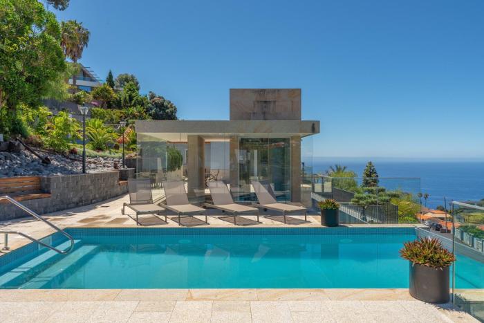 FLH Funchal Bay View Escape with Pool