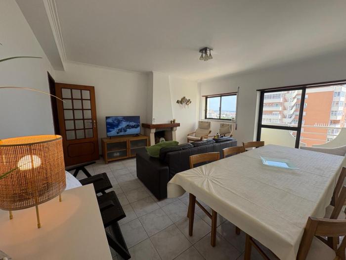 Apartamento T3 com vista mar