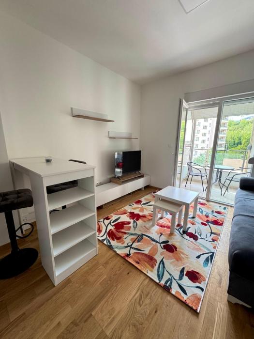 Apartment Dora