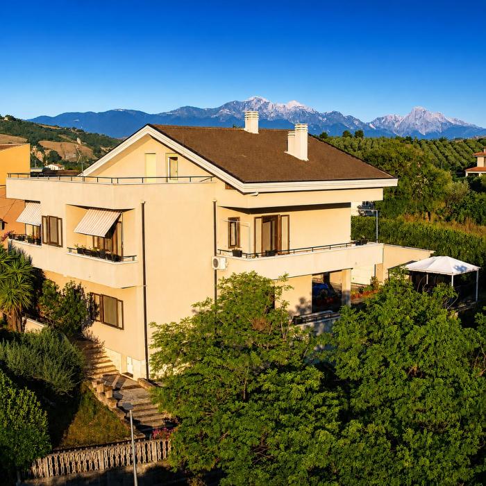 Abruzzo Hills Villa